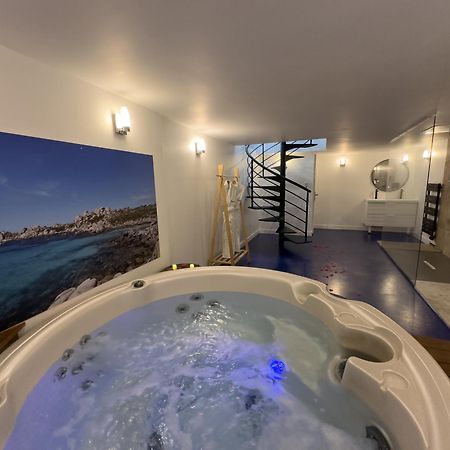 Mieuxqualhotel Jacuzzi Privatif La Parenthese Burdeos Exterior foto