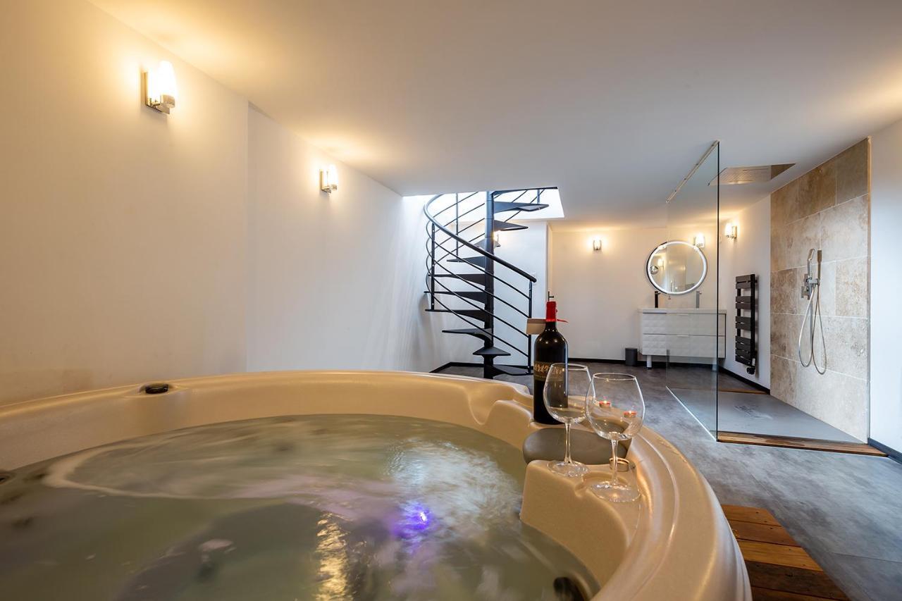Mieuxqualhotel Jacuzzi Privatif La Parenthese Burdeos Exterior foto